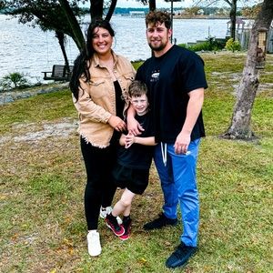 Meet your Posher, Whitney